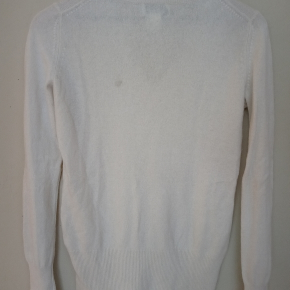 Neiman Marcus Cashmere off white Sweater - Picture 4 of 8